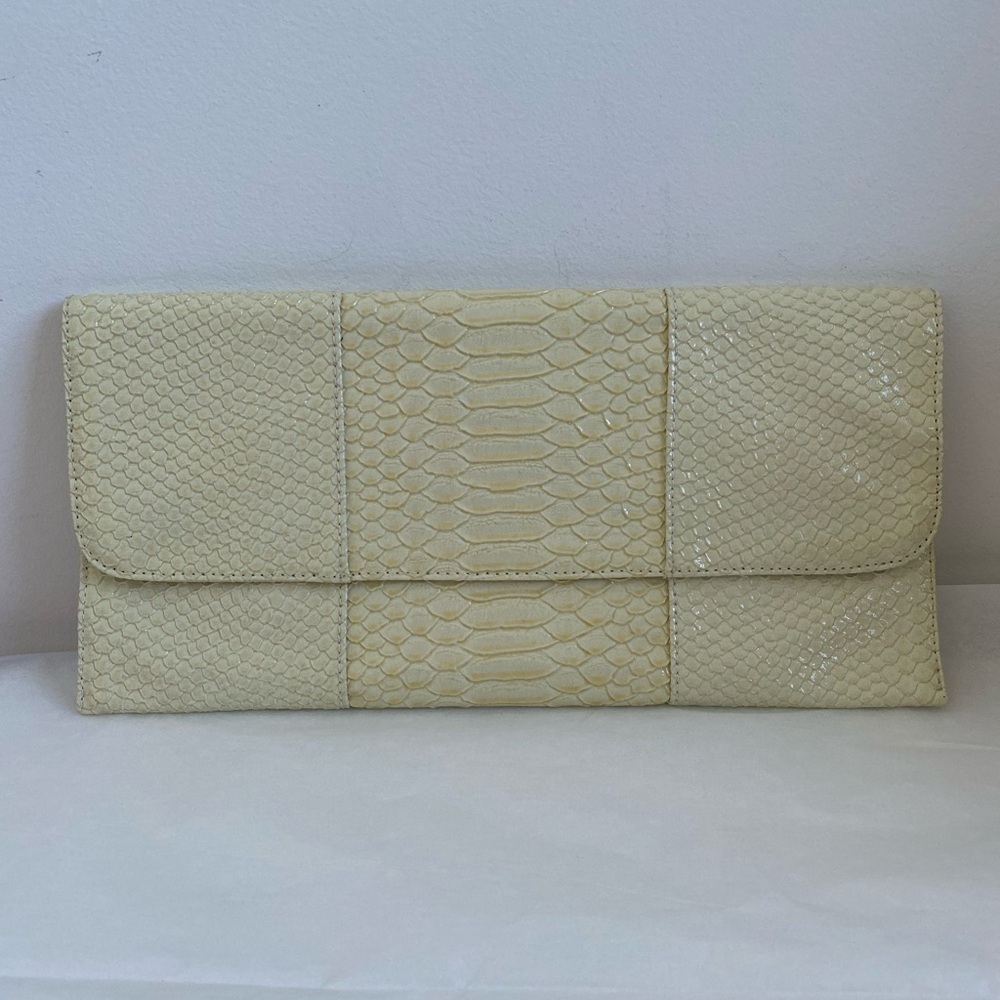Urban Expressions Ivory Faux Animal Skin Clutch New With Tag